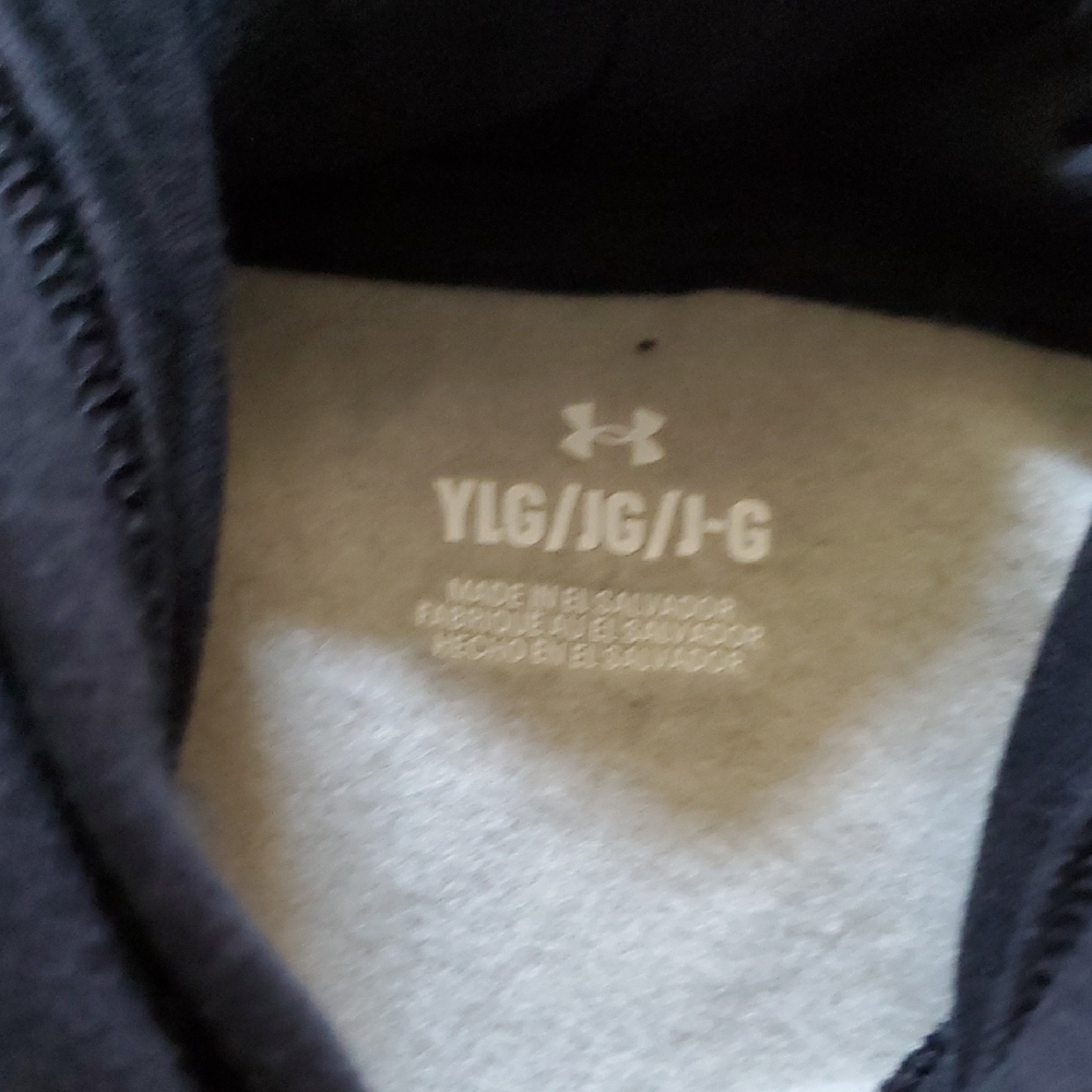 🆕️ Under Armour Green and Gray Color-Block Hoodie - Picture 7 of 8
